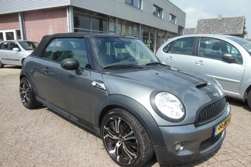 MINI Cabrio (2009)