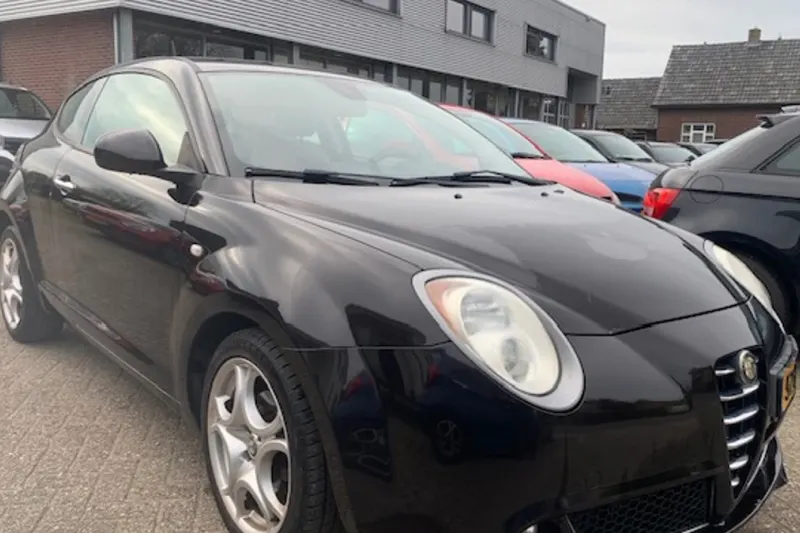 Alfa Romeo Mito (2011)