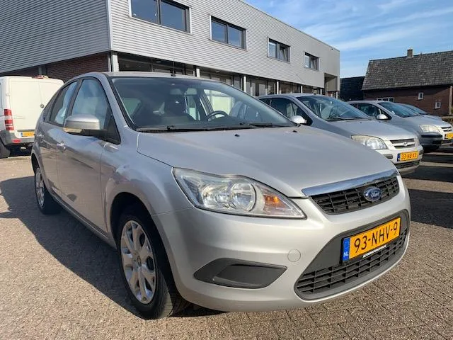 Ford Focus (2010) — foto 1