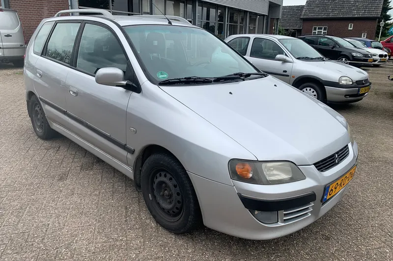 Mitsubishi Space Star (2005)