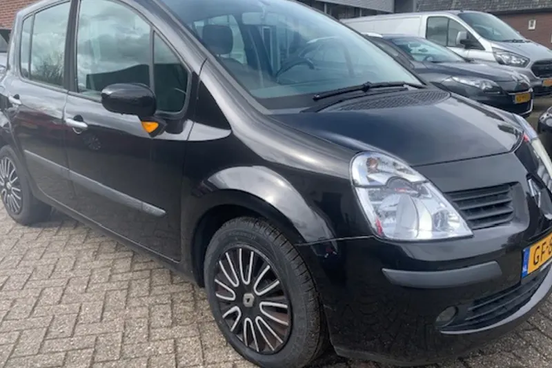 Renault Modus (2005)