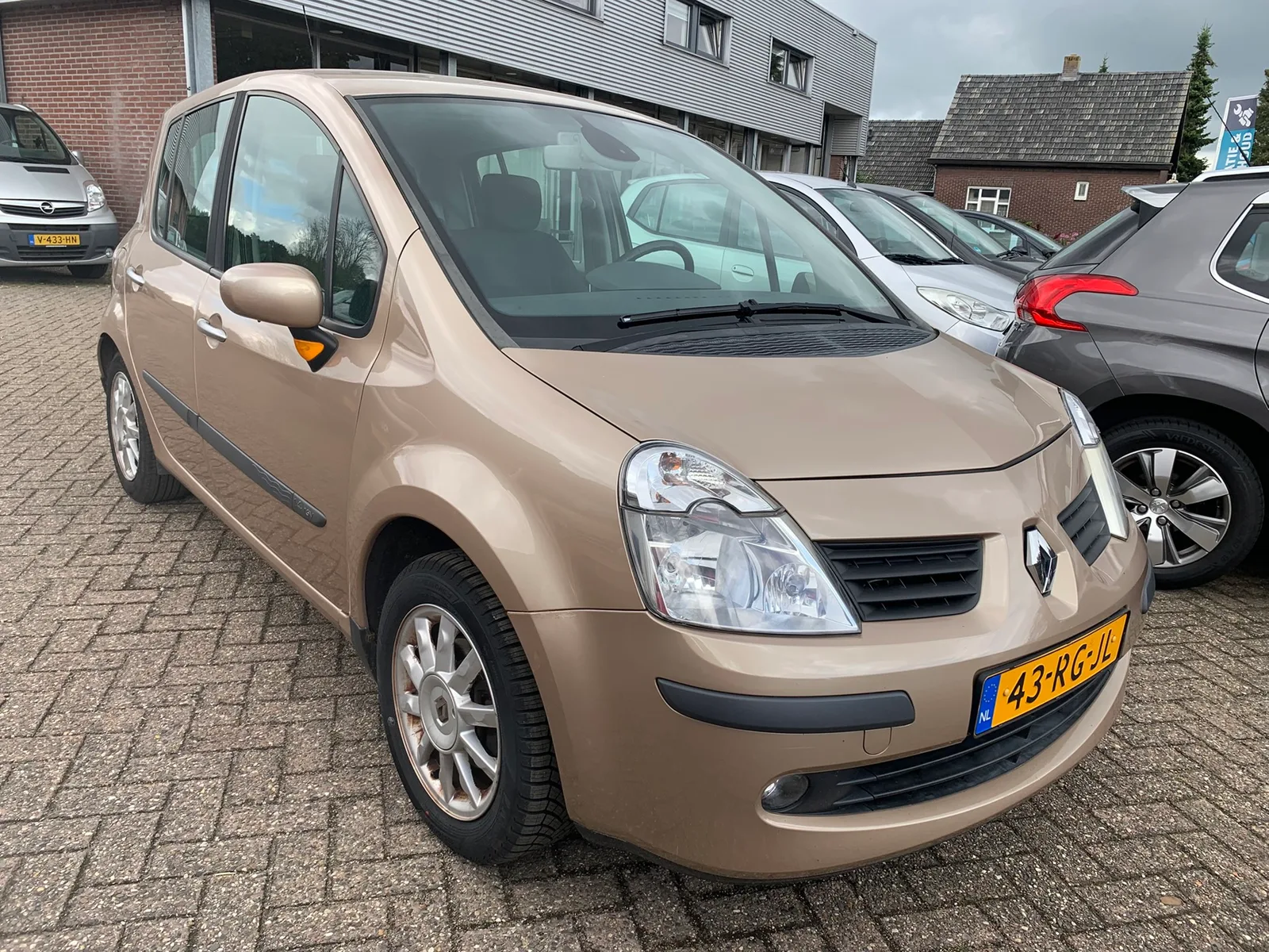 Renault Modus (2005) — foto 1