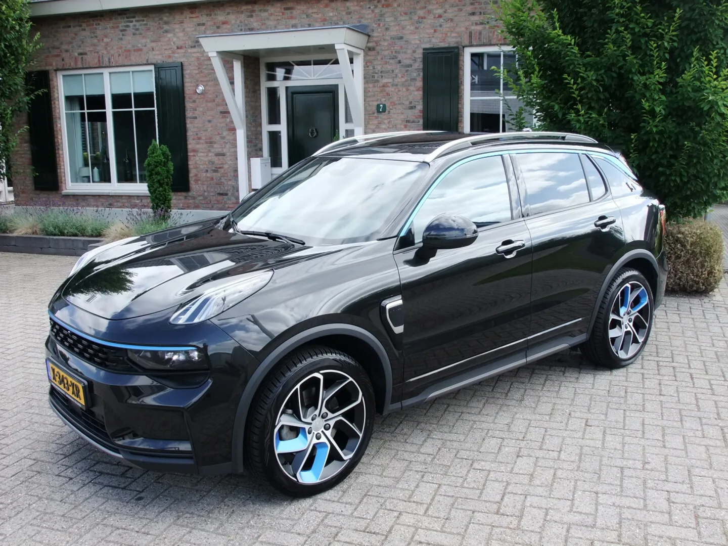 Lynk & Co 01 (2024) — foto 1