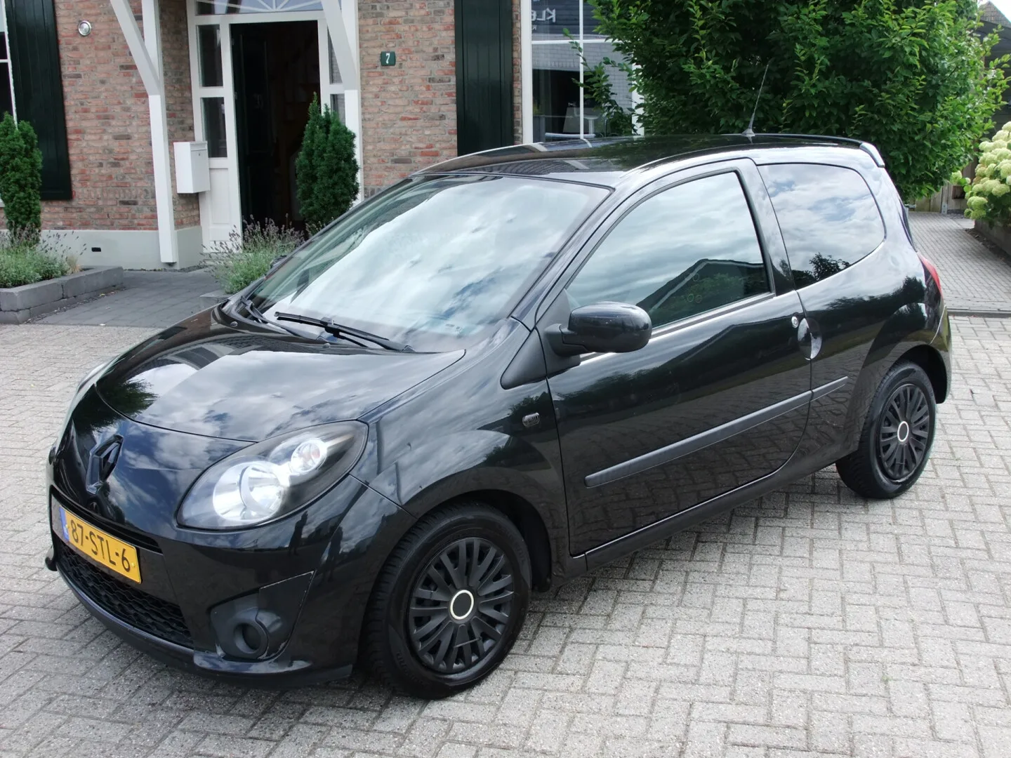 Renault Twingo (2011) — foto 1