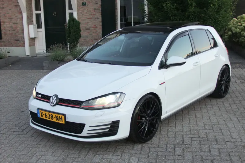 Volkswagen Golf (2016)