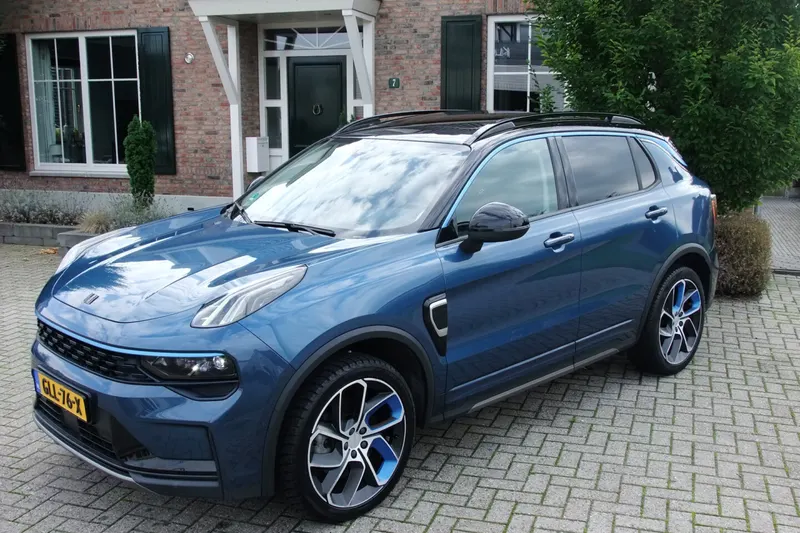 Lynk & Co 01 (2021)