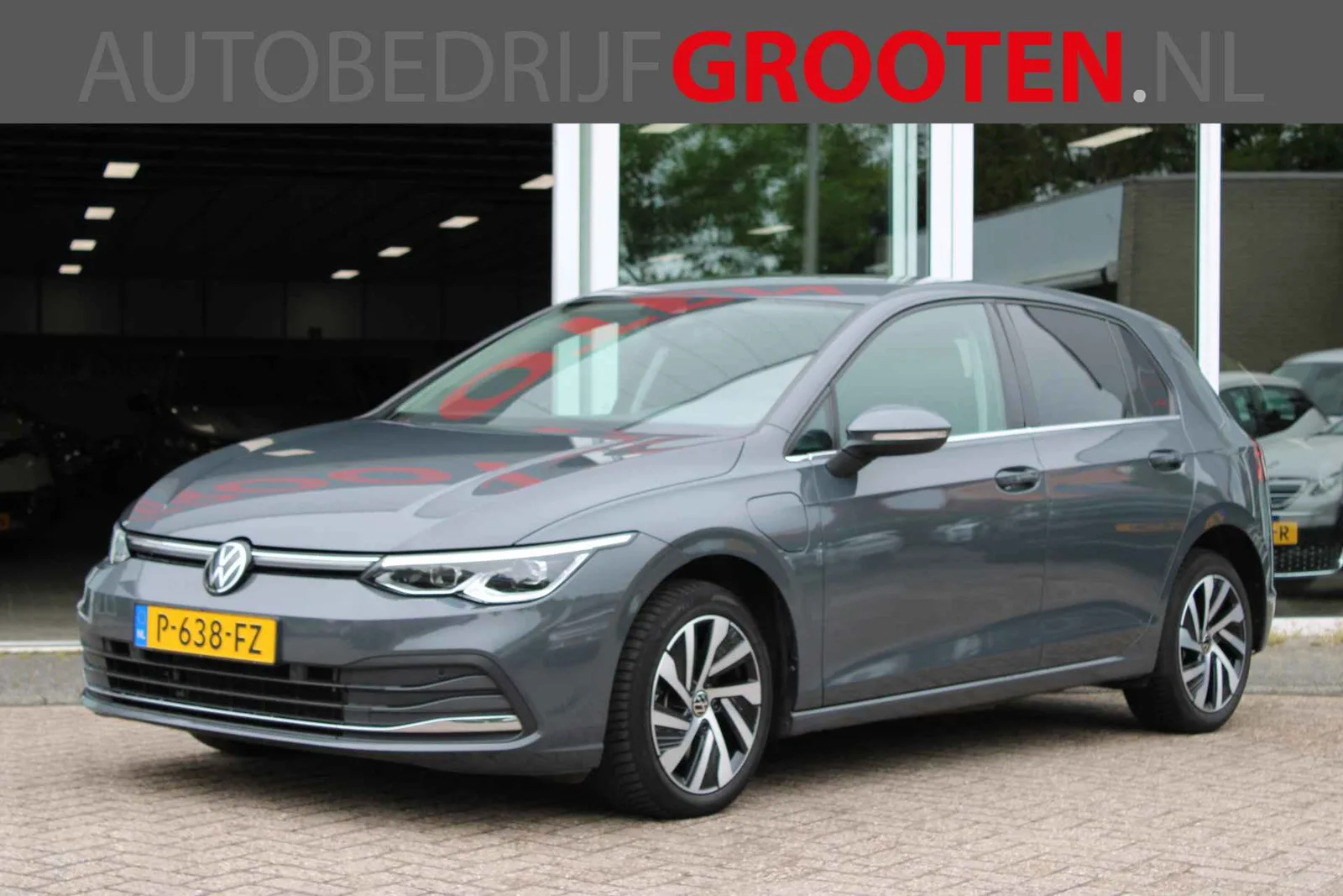 Volkswagen Golf (2022) — foto 1