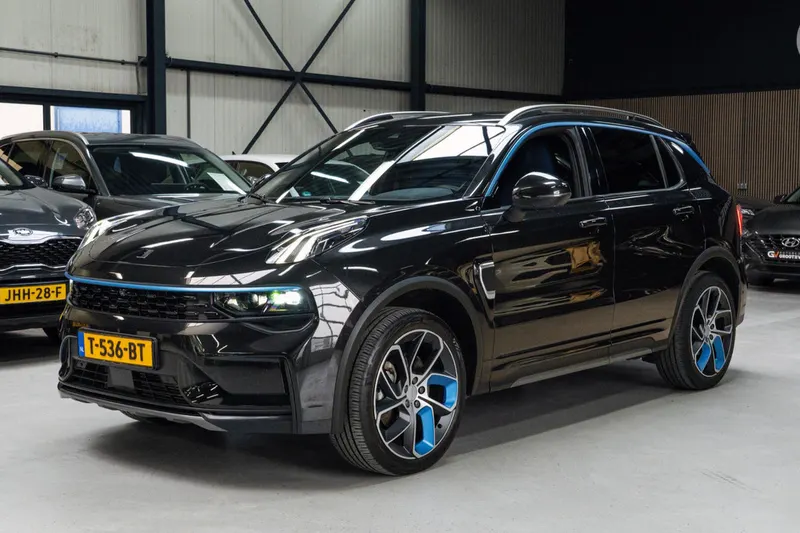 Lynk & Co 01 (2023)