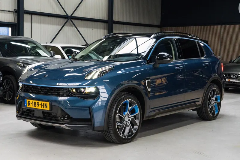 Lynk & Co 01 (2022)