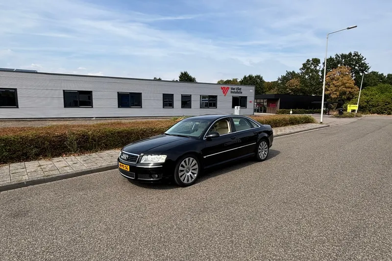 Audi A8 (2005)