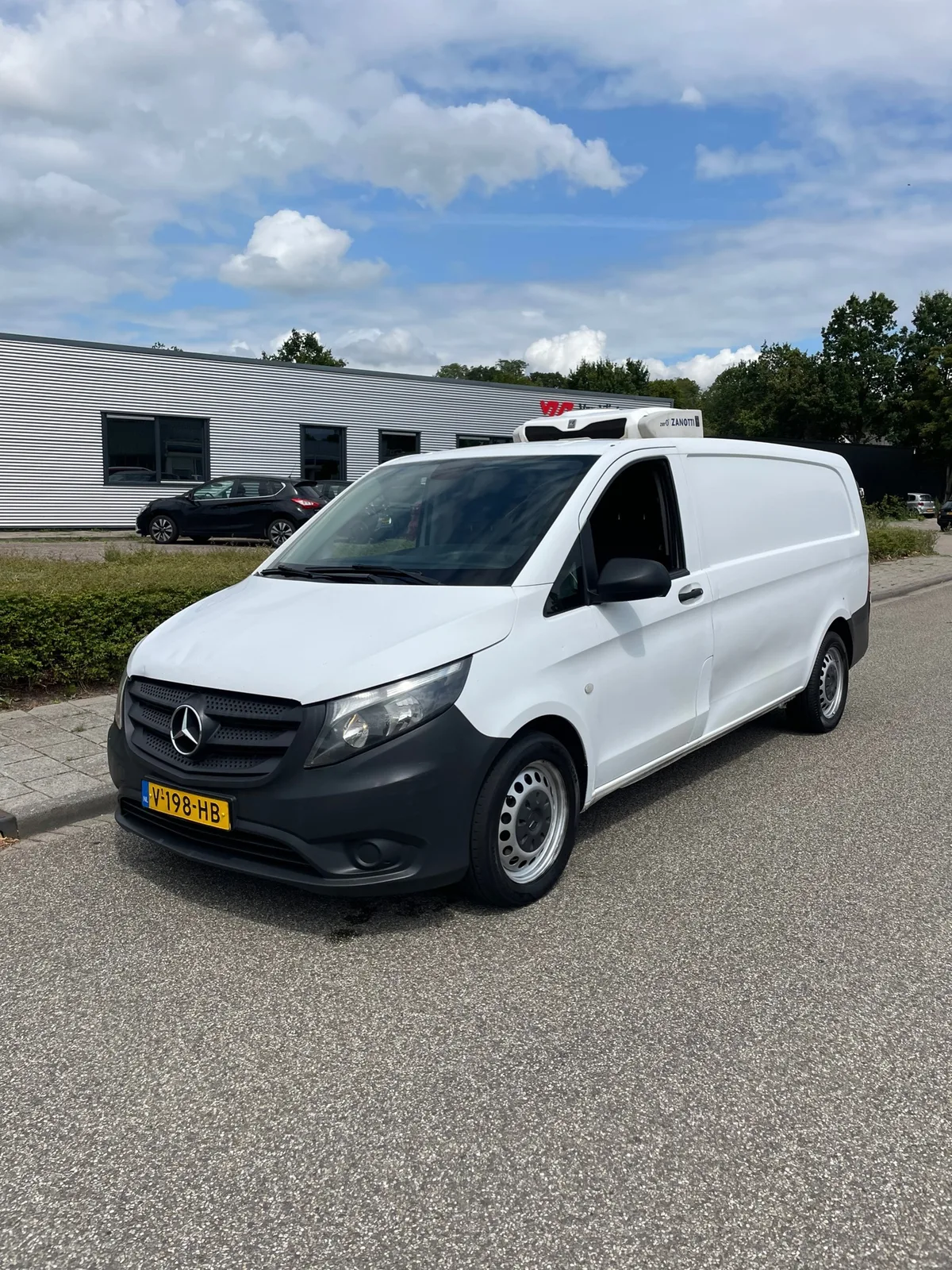 Mercedes-Benz Vito (2017) — foto 1