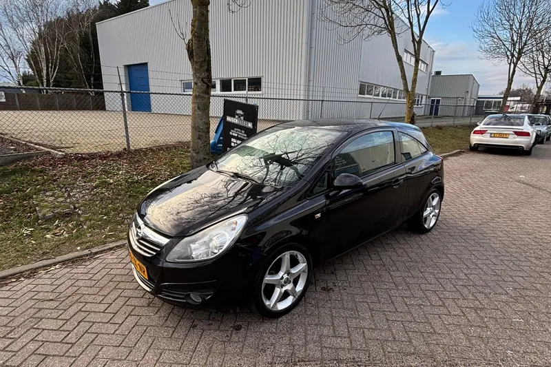 Opel Corsa (2008)