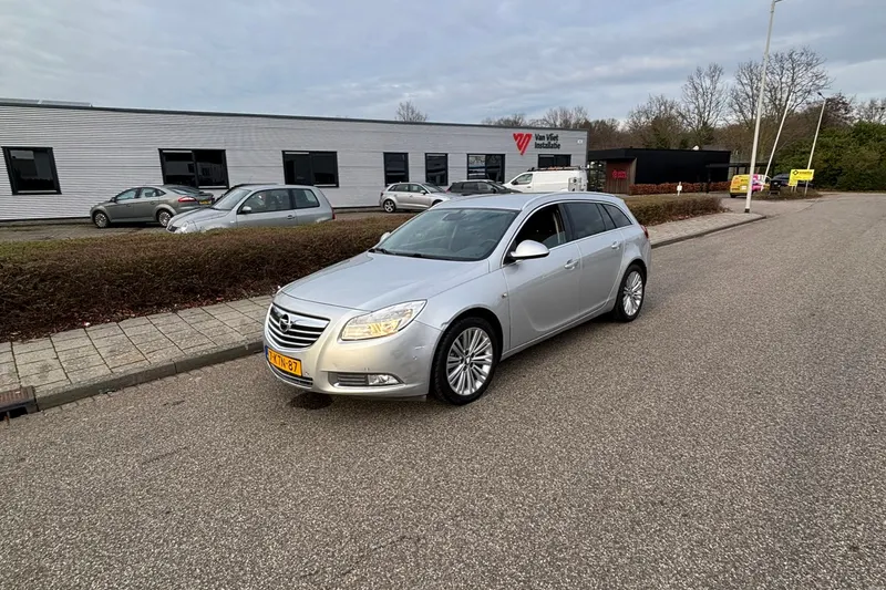 Opel Insignia Sports Tourer (2013)