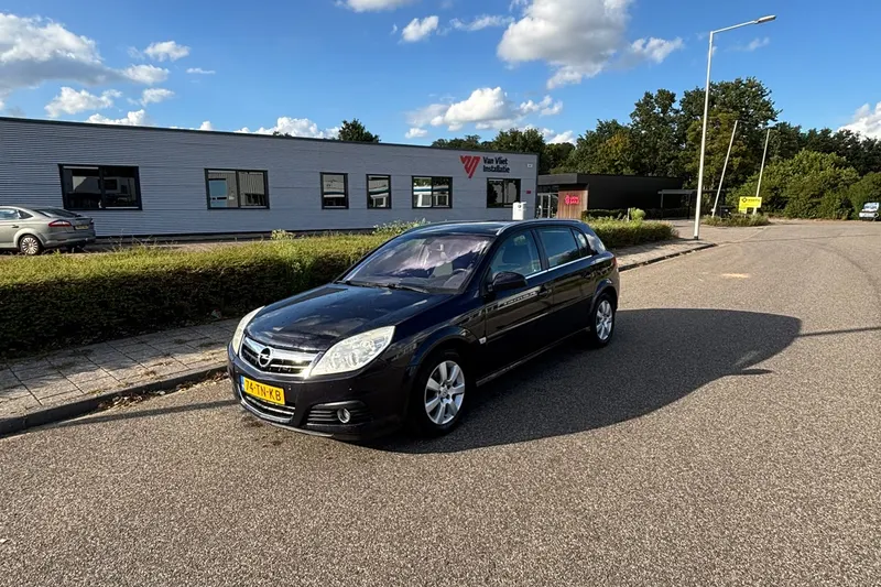 Opel Signum (2006)