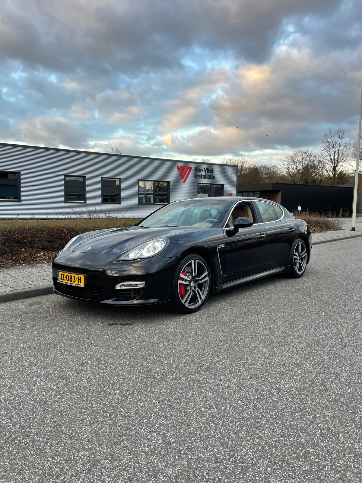 Porsche Panamera (2011) — foto 1