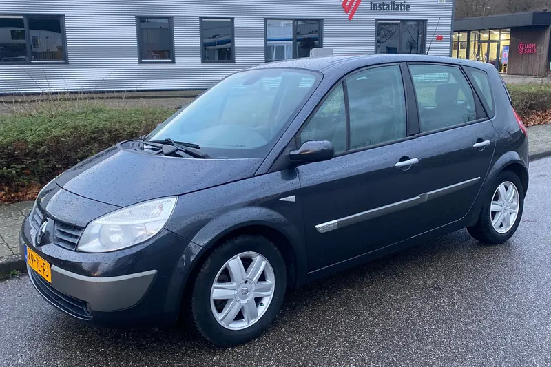 Renault Scénic (2004)