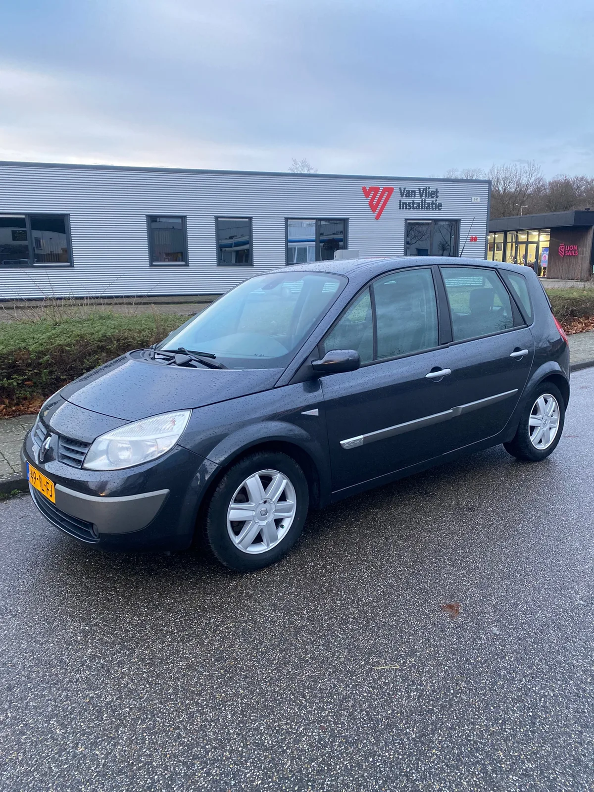 Renault Scénic (2004) — foto 1