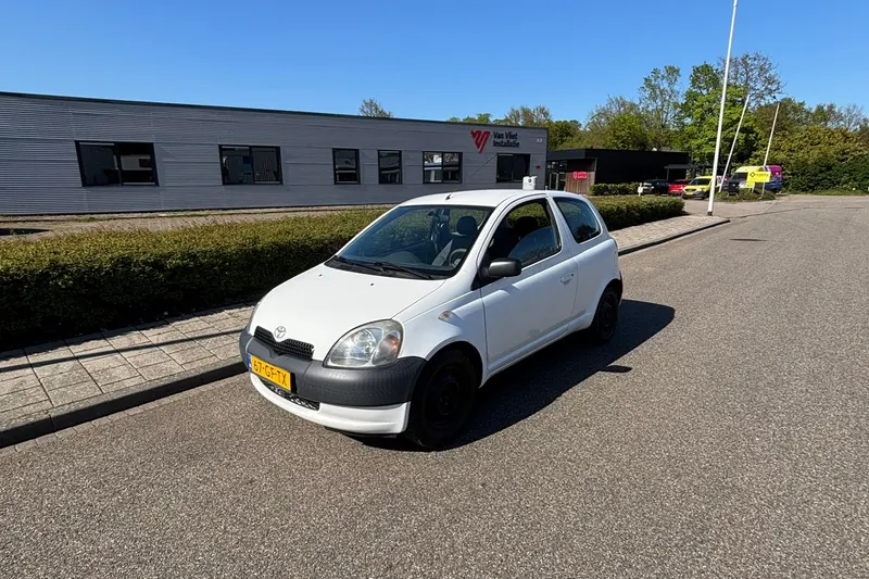 Toyota Yaris (2000)