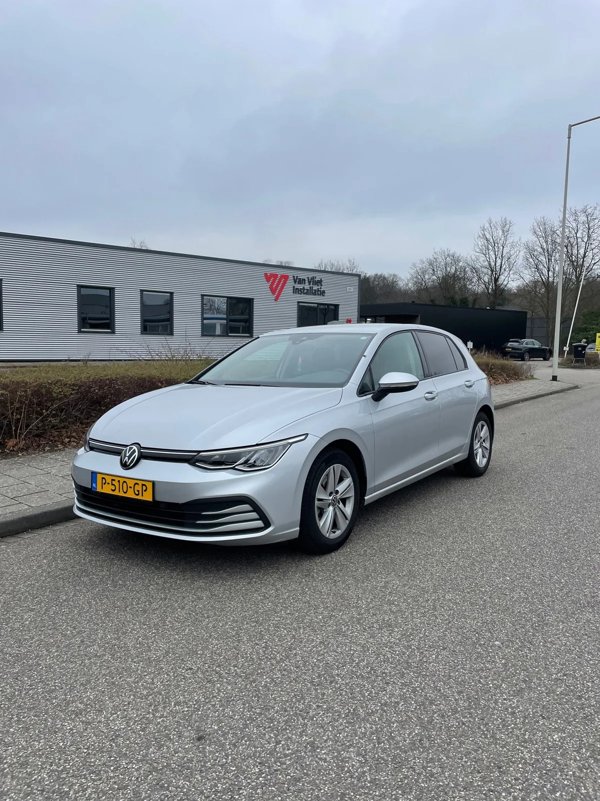 Volkswagen Golf (2020) — foto 1