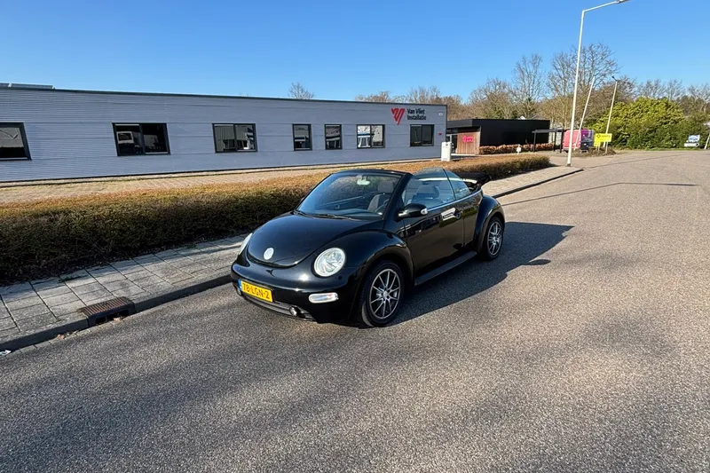 Volkswagen New Beetle (2003)