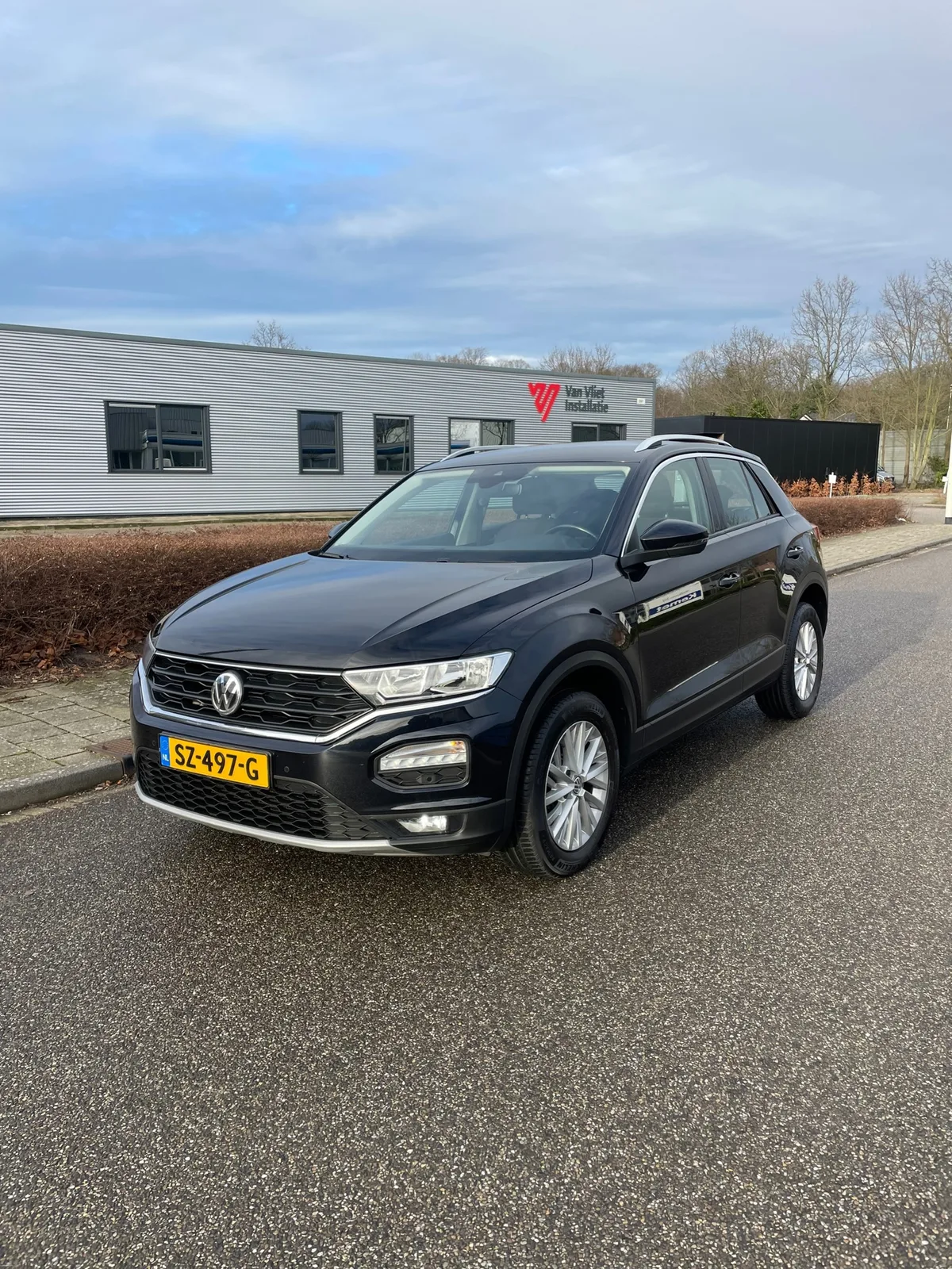 Volkswagen T-Roc (2018) — foto 1
