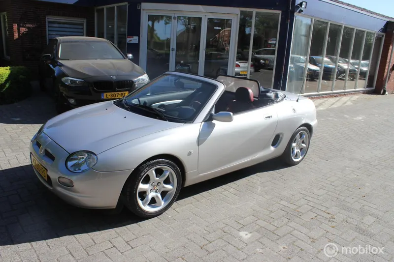 MG F (2000)