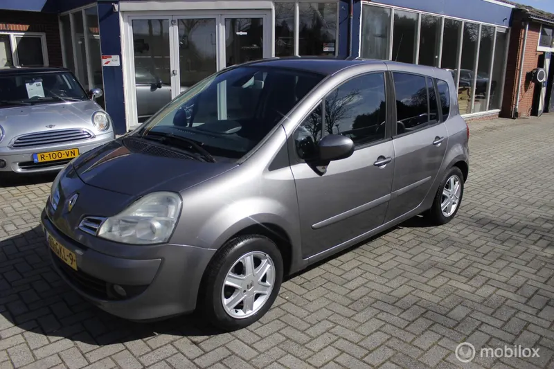 Renault Modus (2008)