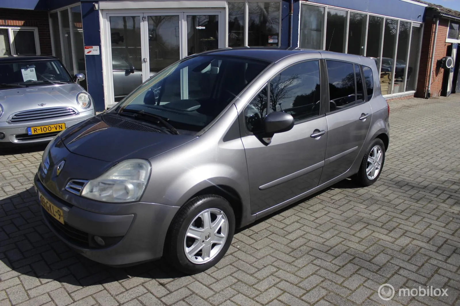 Renault Modus (2008) — foto 1