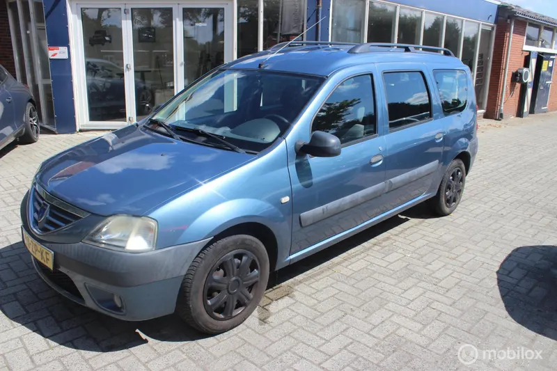 Dacia Logan MCV (2008)
