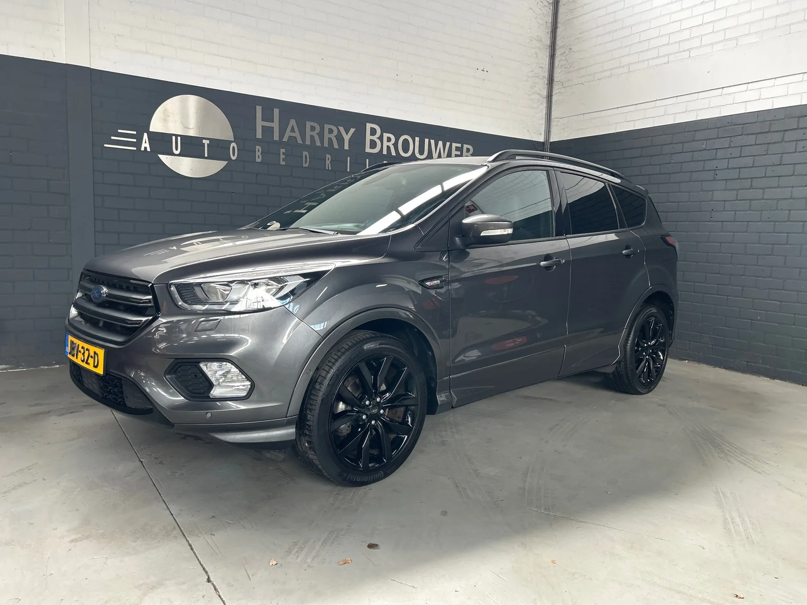 Ford Kuga (2018) — foto 1