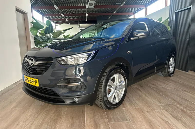 Opel Grandland X (2018)