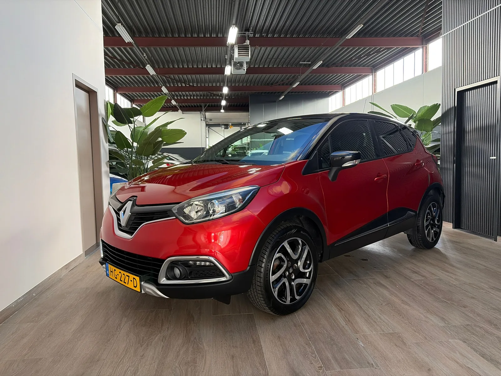 Renault Captur (2015) — foto 1
