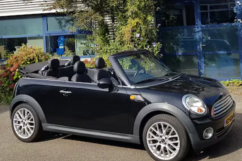 MINI Cooper (2010)