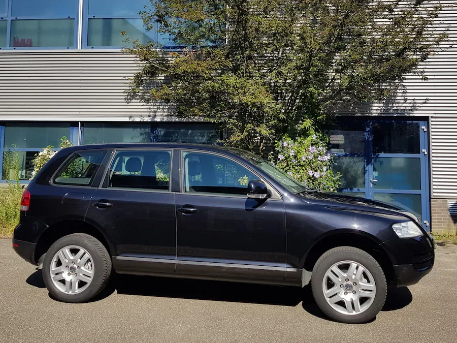 Volkswagen Touareg (2003) — foto 1