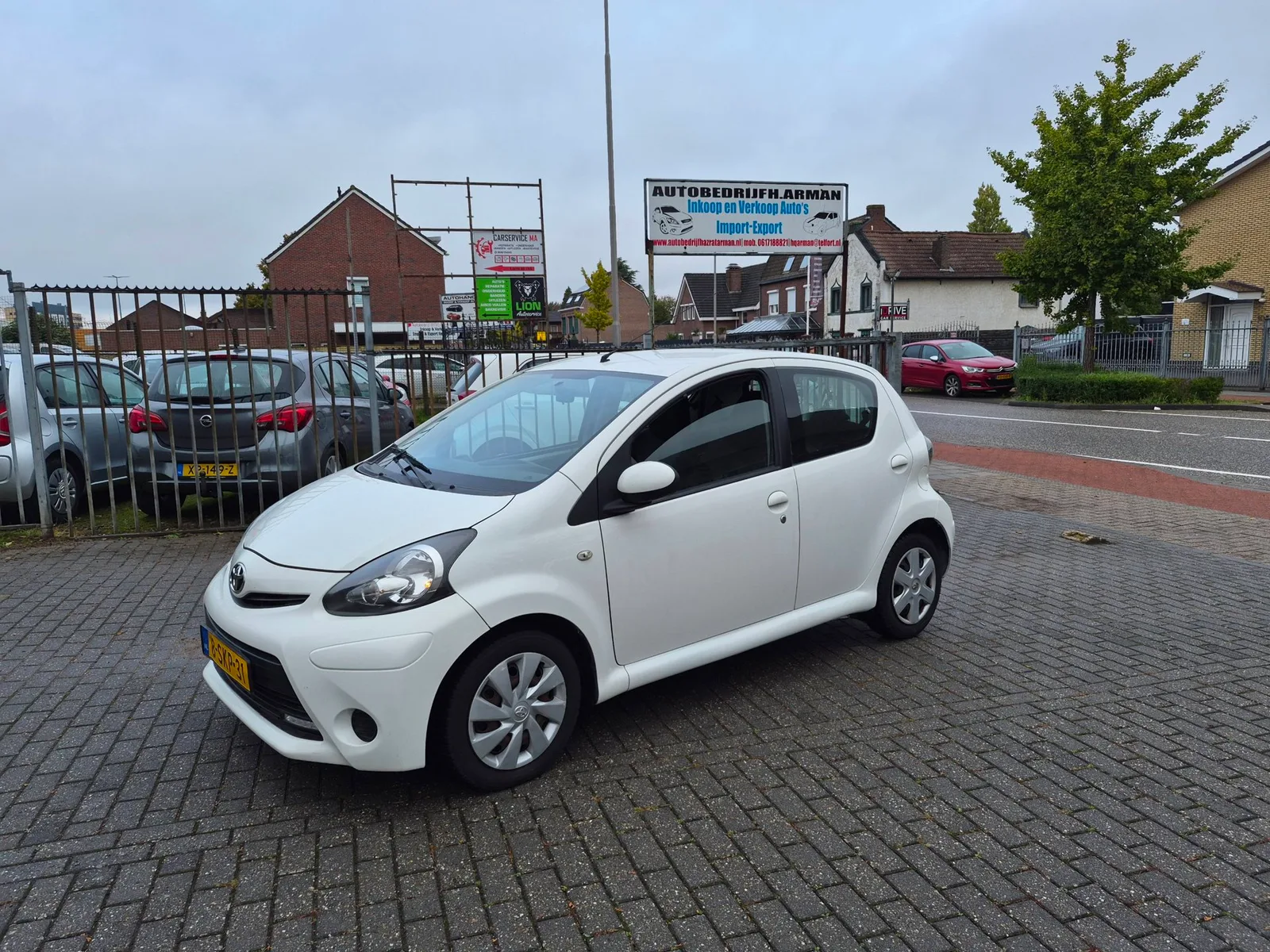 Toyota Aygo (2013) — foto 1