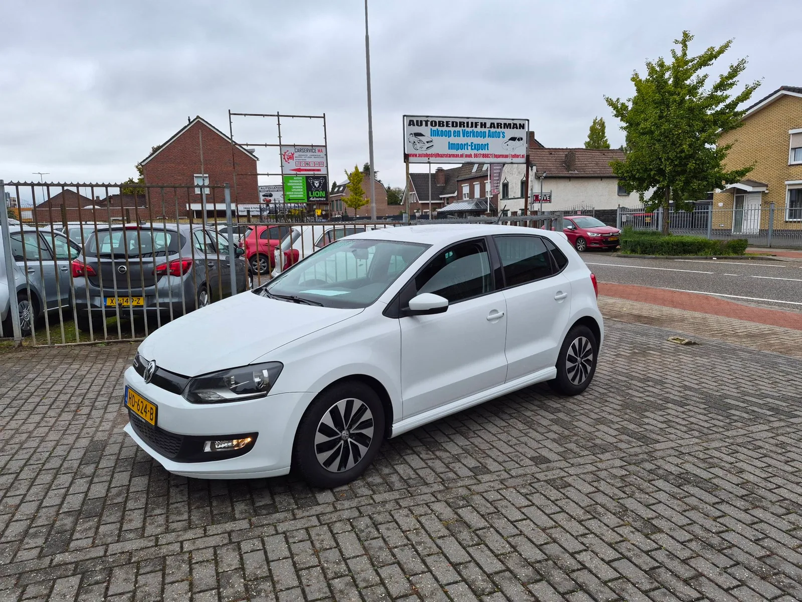 Volkswagen Polo (2015) — foto 1