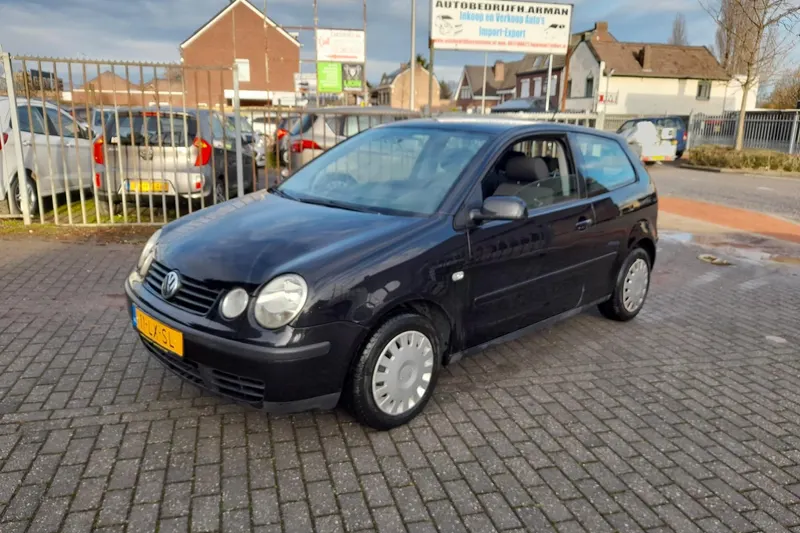 Volkswagen Polo (2003)