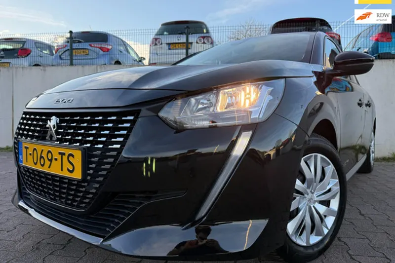 Peugeot 208 (2023)