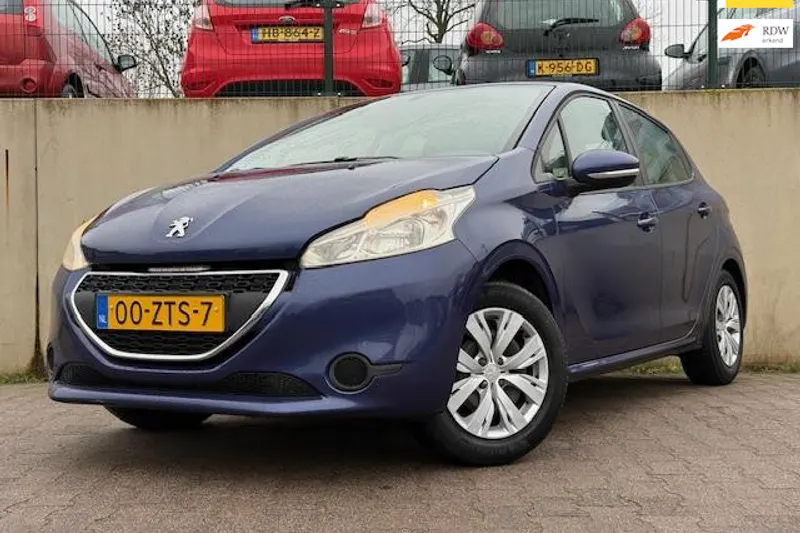 Peugeot 208 (2013)