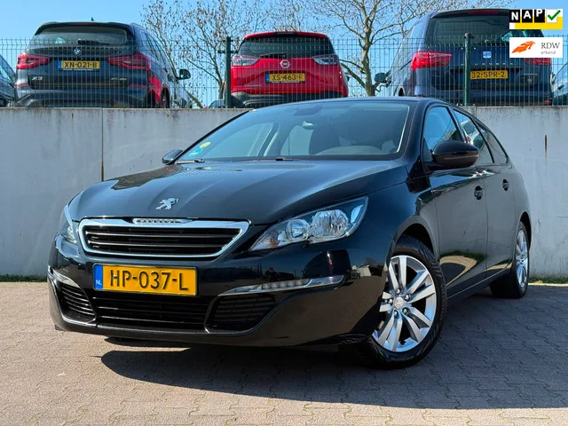 Peugeot 308 (2015) — foto 1