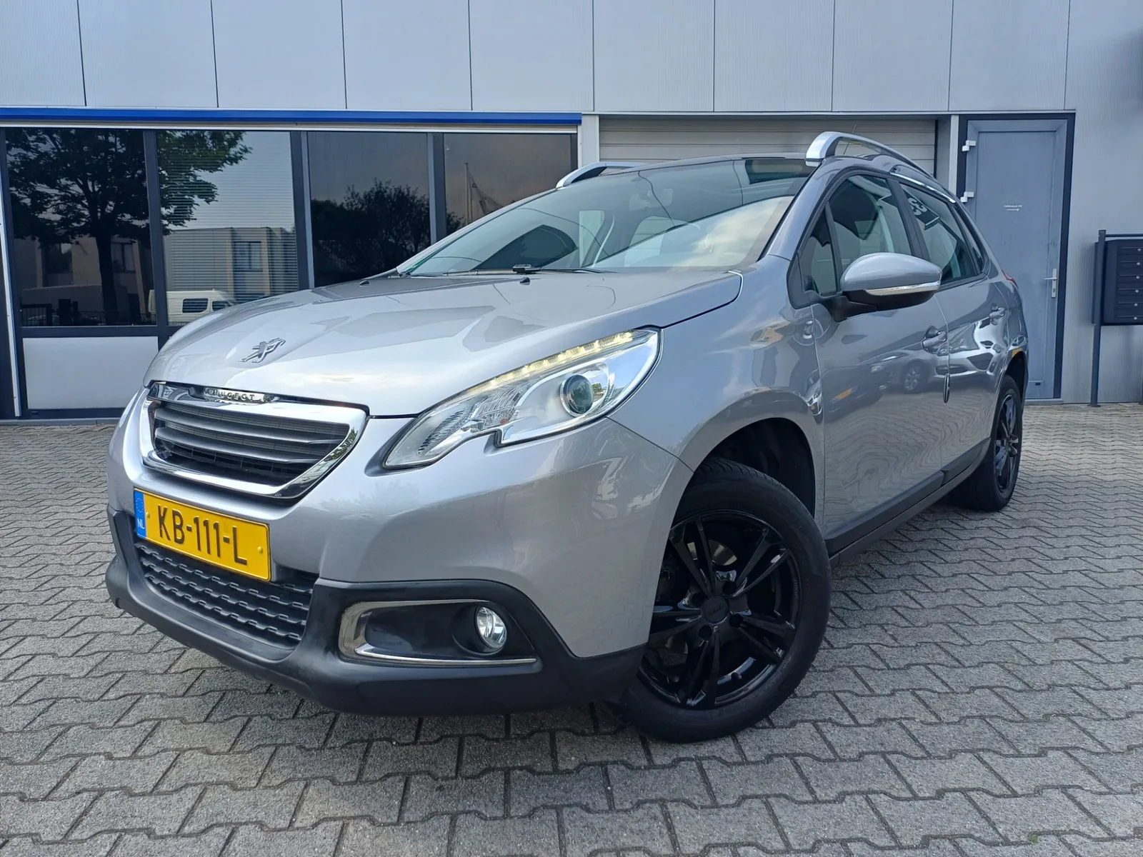 Peugeot 2008 (2016) — foto 1
