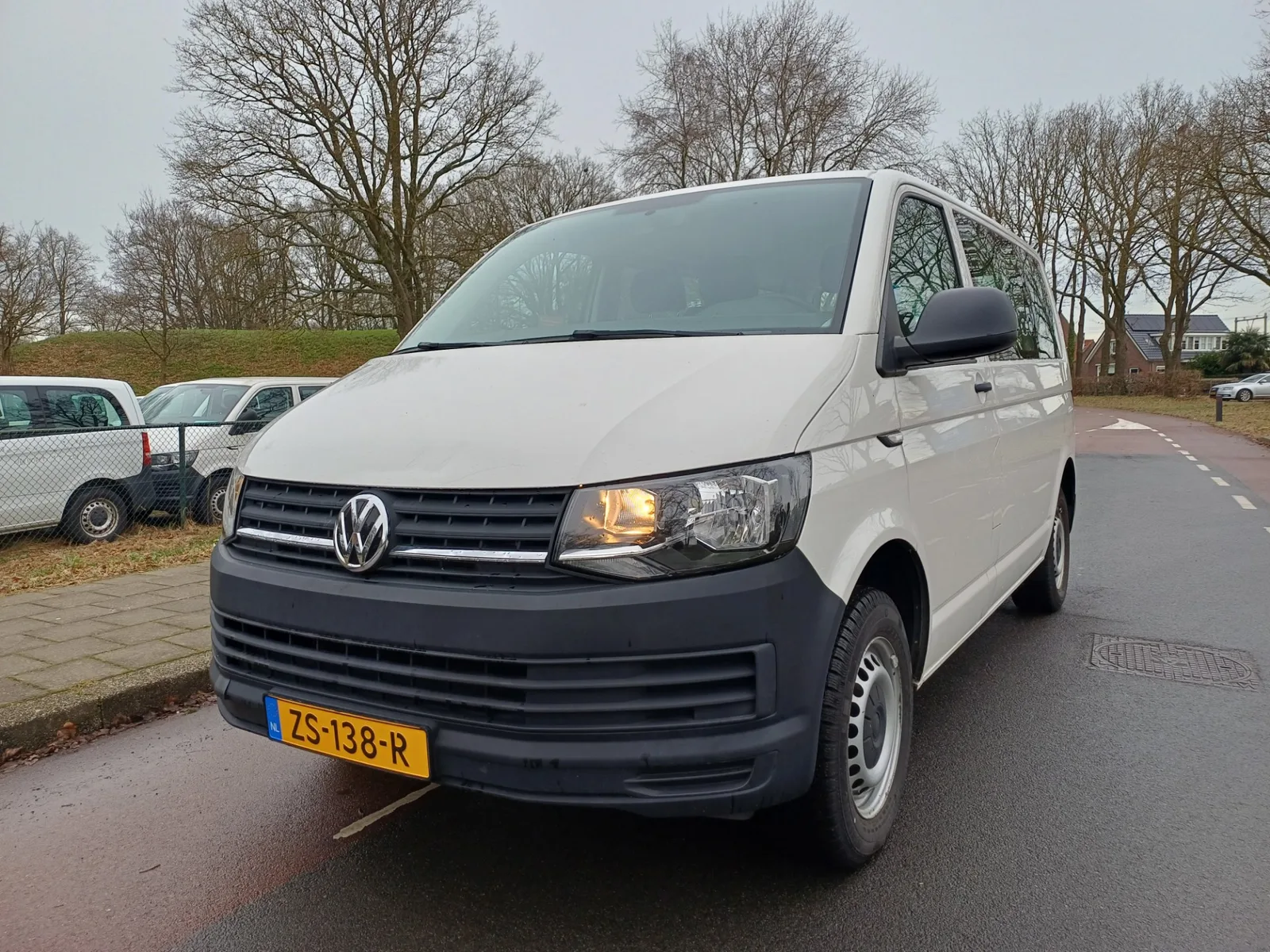 Volkswagen Transporter (2019) — foto 1