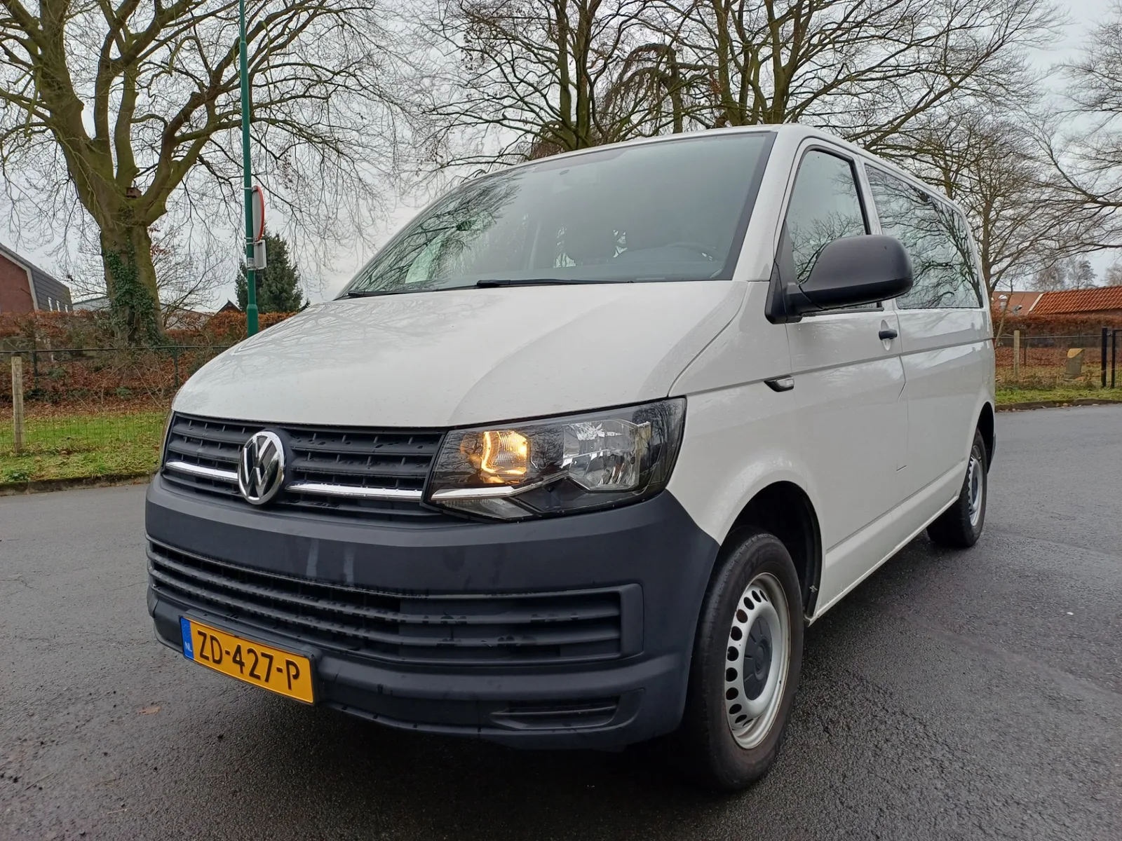Volkswagen Transporter (2019) — foto 1