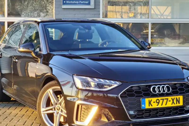 Audi A4 (2021)