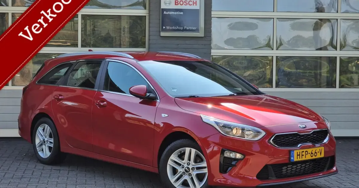 Kia Ceed Sportswagon (2020) — foto 1