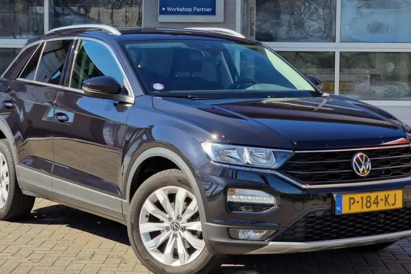 Volkswagen T-Roc (2022)