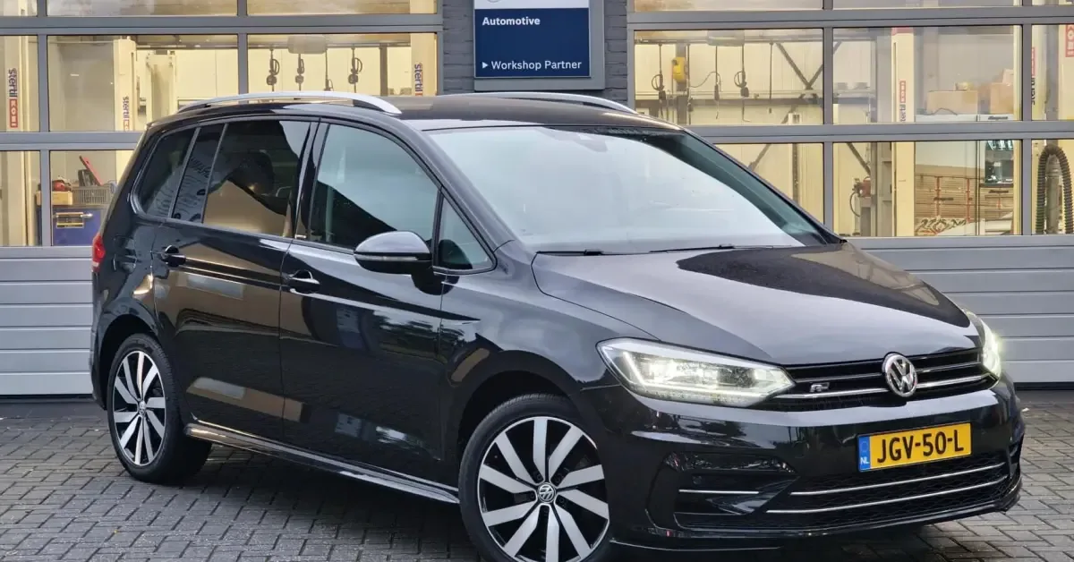 Volkswagen Touran (2020) — foto 1
