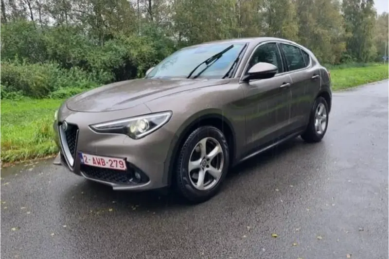 Alfa Romeo Stelvio (2017)