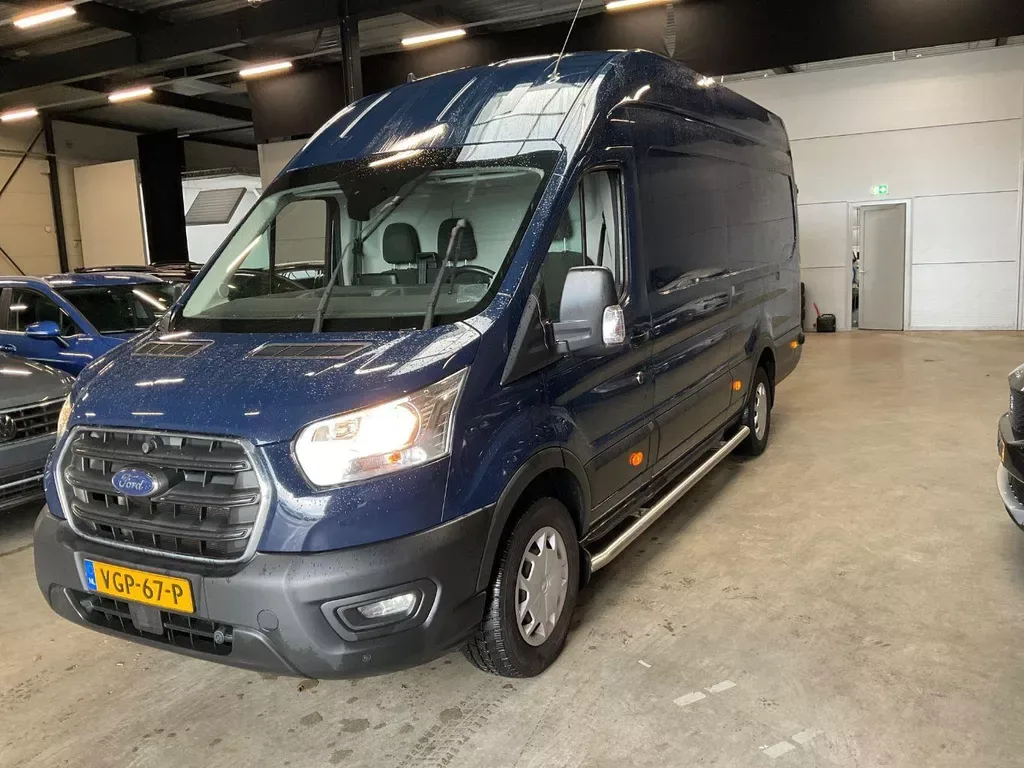 Ford Transit (2020) — foto 1