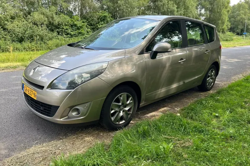 Renault Grand Scénic (2011)